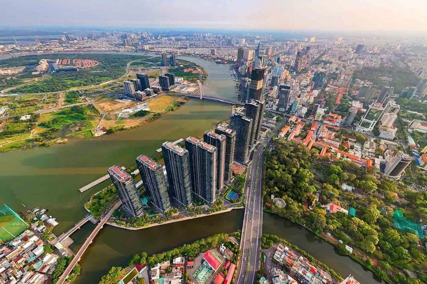 TP.HCM đang thể hiện quyết tâm thúc đẩy đô thị hóa theo hướng đô thị thông minh, bền vững, có năng lực chống chịu với biến đổi khí hậu, bảo đảm hiệu quả kinh tế - sinh thái. Ảnh: Lê Toàn.