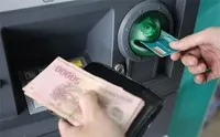 Phí rút tiền mặt nội mạng