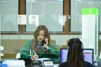Phiên giao dịch sáng 25/2: Rung lắc