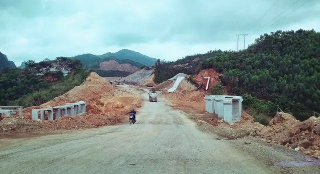 Quảng Ninh đẩy mạnh giải ngân vốn đầu tư công, tạo dư địa cho tăng trưởng kinh tế. Ảnh: Quỳnh Nga