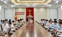 Ông Bùi Văn Khắng, Chủ tịch UBND tỉnh Quảng Ninh chủ trì cuộc họp. Ảnh: Đỗ Phương