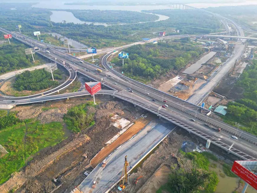 TP.HCM cần huy động 1,18 triệu tỷ đồng vốn đầu tư xã hội để đạt tăng trưởng hai con số trong năm 2026. Ảnh: Lê Toàn. 