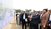 Phó Thủ tướng Bùi Thanh Sơn kiểm tra tiến độ Dự án xây dựng cao tốc Tuyên Quang-Hà Giang đoạn qua tỉnh Tuyên Quang tại nút giao Quốc lộ 37 - Ảnh: VGP.