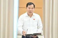 Tổng thư ký Quốc hội, Chủ nhiệm văn phòng Quốc hội, Chánh văn phòng Hội đồng bầu cử quốc gia Lê Quang Mạnh.