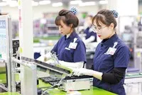 Việt Nam giữ vững vị thế trong thu hút FDI, nhất là các lĩnh vực công nghệ cao. Trong ảnh: Sản xuất tại Samsung Việt Nam. Ảnh: Đức Thanh