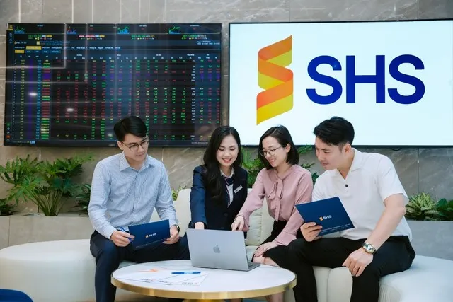 Theo VIS Rating, SHS hoàn toàn có khả năng duy trì hồ sơ tài chính và thanh khoản mạnh trong 12-18 tháng tới.