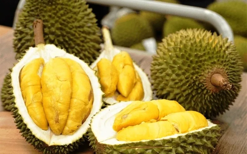 Nhiều doanh nghiệp phải quay đầu bán rẻ sầu riêng nguyên quả ở thị trường nội địa.