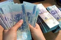 Tài chính tiêu dùng: Tân binh tăng tốc, ngân hàng chia phe
