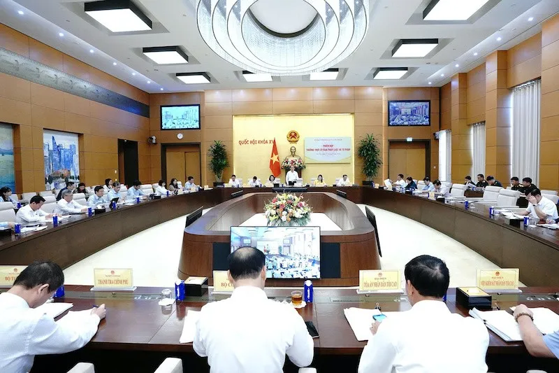 Toàn cảnh phiên họp. Ảnh Quochoi.vn.