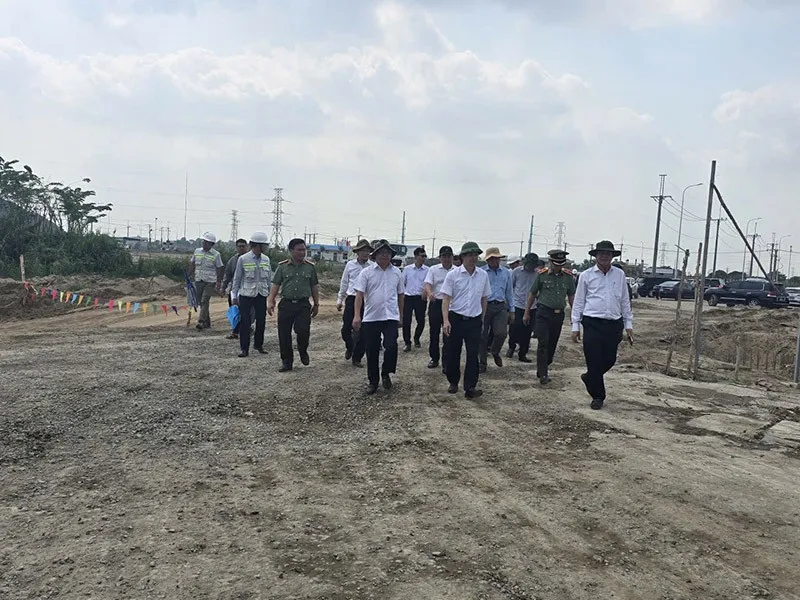 Lãnh đạo TP. Cần Thơ cùng các sở, ban, ngành Thành phố kiểm tra tiến độ KCN VSIP Cần Thơ