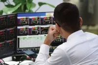 Thời điểm cần kiên nhẫn và tỉnh táo