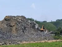 Mỏ đá ở Nam Đông bị UBND tỉnh yêu cầu dừng hoạt động đầu năm 2022. Ảnh: Phước Tuần.