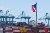 Thuế quan trung bình của Mỹ dự kiến tiếp tục duy trì trên 15% trong năm 2026