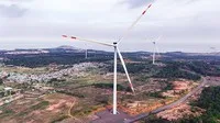 Để phát huy tiềm năng lớn của các nguồn năng lượng tái tạo, như điện gió, điện mặt trời, cần có cơ chế đồng bộ và khả thi. Ảnh: Đức Thanh