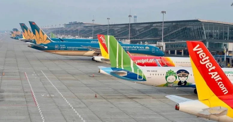 Với quy mô gần 100 triệu dân và tốc độ tăng trưởng cao, thị trường hàng không nội địa Việt Nam đang trở thành “điểm ngắm” hấp dẫn của các nhà đầu tư nước ngoài. 