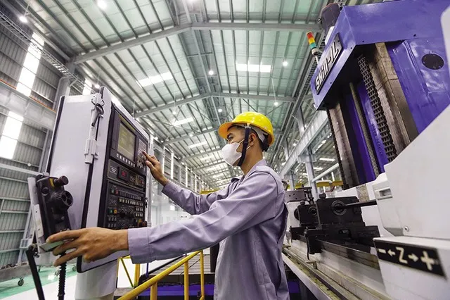 Nỗ lực đẩy mạnh công nghiệp hóa, hiện đại hóa sẽ góp phần đưa nền kinh tế đất nước phát triển nhanh và bền vững