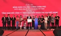 Tổng giám đốc AIA Việt Nam nhận Bằng khen của Thủ tướng Chính phủ