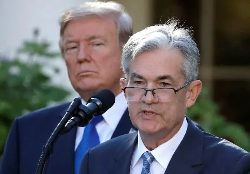 Tổng thống Trump bác tin sa thải Chủ tịch Fed nhưng tiếp tục chỉ trích