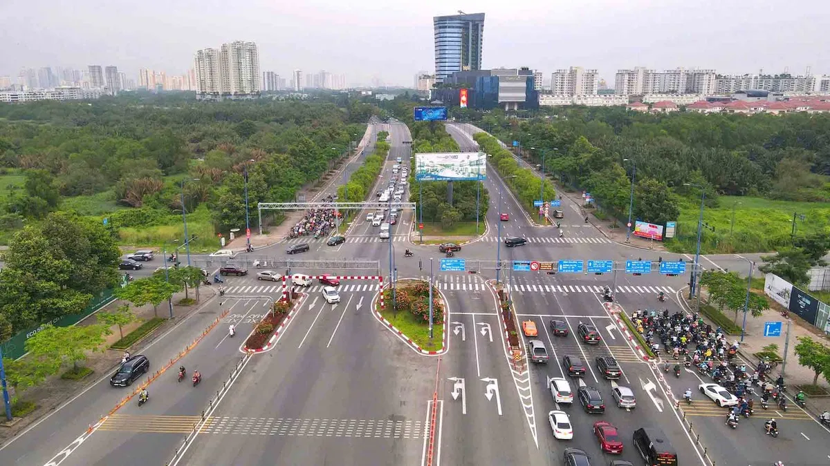 Đường Mai Chí Thọ kết nối giữa TP.HCM và Thủ Đức, từ đường này có thể kết nối với hệ thống cao tốc TP.HCM - Long Thành.