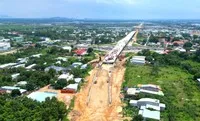 Dự án đường 991B chậm tiến độ do vướng giải phóng mặt bằng - Ảnh: Đ.K