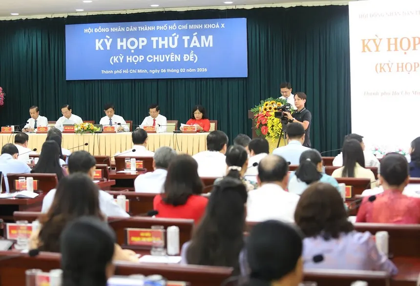 Ba dự án cầu Thủ Thiêm 4, đường liên cảng Cát Lái - Phú Hữu và dự án nâng cấp, mở rộng đường Vĩnh Lộc có tổng vốn đầu tư hơn 20.700 tỷ đồng vừa được HĐND TP.HCM thông qua chủ trương đầu tư. Ảnh: Trọng Tín.