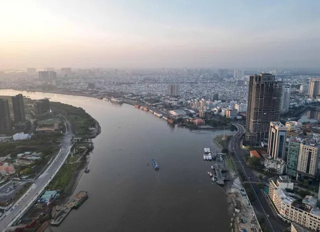 Năm 2025 tốc độ tăng trưởng kinh tế của TP.HCM đạt 8,03%, tổng giá trị GRDP ước đạt 3 triệu tỷ đồng. Ảnh: Lê Toàn