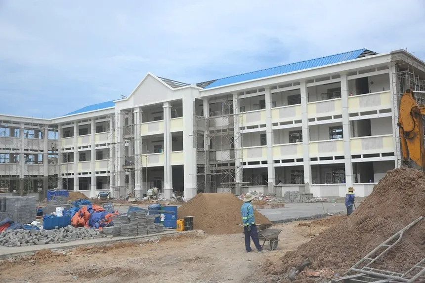 TP.HCM phát động chiến dịch thi đua ‘"150 ngày đêm hoàn thành 1.000 phòng học" phục vụ cho năm học 2026 – 2027.