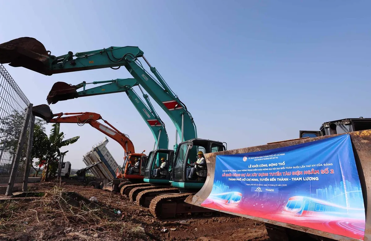 Liên danh nhà thầu EPC, với tổng thầu là Công ty Cổ phần Tập đoàn Trường Hải (THACO), sẽ đảm nhận thi công xây dựng dự án.
