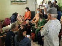 Nhiều trái chủ nộp đơn kêu cứu tại cơ quan công an TP.HCM là người già đã bạc phơ mái tóc.