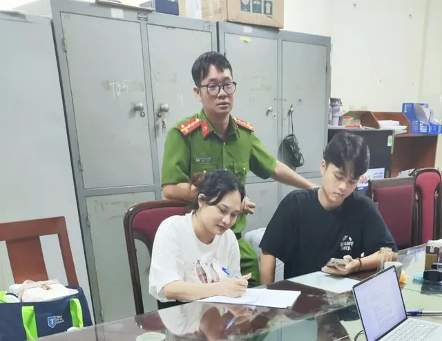Ngô Thị Thêu, vợ của Lê Khắc Ngọ (TikToker Mr Hunter) bị bắt khi đang lẩn trốn tại Thái Lan. Ảnh: CACC