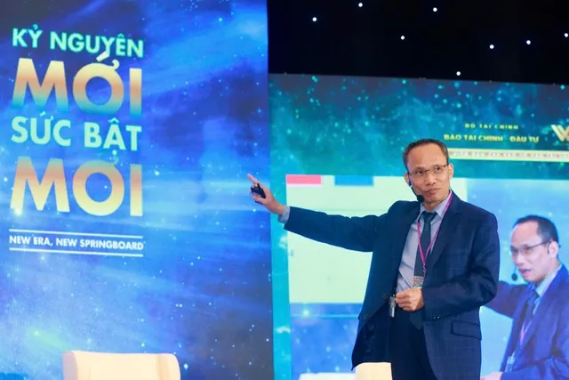 TS. Cấn Văn Lực, Chuyên gia kinh tế trưởng BIDV phát biểu tại sự kiện. Ảnh: Chí Cường