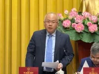 Thứ trưởng Bộ Tài chính Đỗ Thành Trung giới thiệu nội dung các luật tại cuộc họp báo - Ảnh: HT.