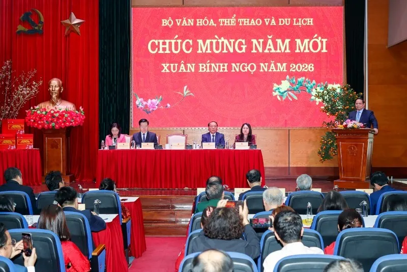 Thủ tướng khái quát các kết quả nổi bật của ngành văn hóa, thể thao và du lịch qua 5 điểm sáng những năm qua với nhiều triển vọng hơn nữa trong những năm tới - Ảnh: VGP.
