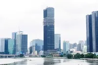 Tòa nhà Marina Center đang trong quá trình “sang tên, đổi chủ”. Ảnh: Lê Toàn.