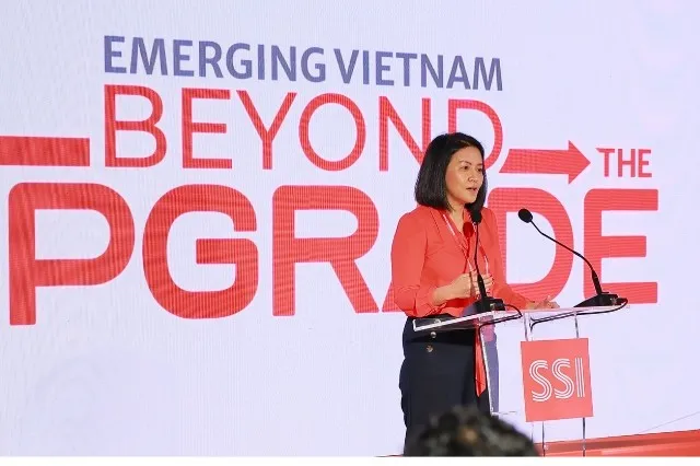 Bà Wanming Du, Giám đốc phụ trách chính sách Bộ chỉ số, khu vực châu Á – Thái Bình Dương, FTSE Russell, người đã làm việc tại FTSE 24 năm và trong 10 năm qua, công việc của bà Wanming Du là tập trung vào phân loại quốc gia (country classification), với đặc thù chính sách chỉ số thường rất phức tạp.