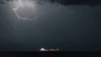Việc phong tỏa eo biển Hormuz có thể làm trầm trọng thêm cuộc khủng hoảng năng lượng