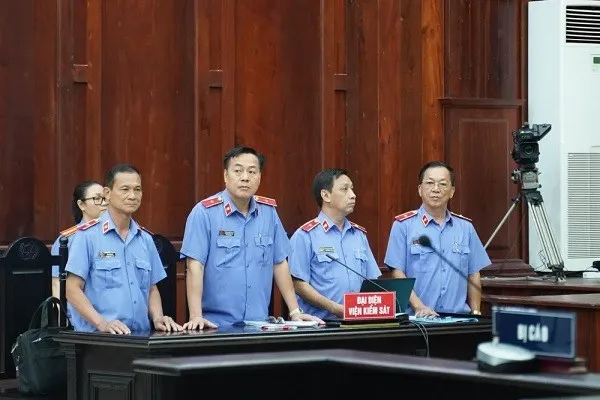 Đại diện Viện Kiểm sát Nhân dân Cấp cao tại TP.HCM trong phiên toà phúc thẩm.