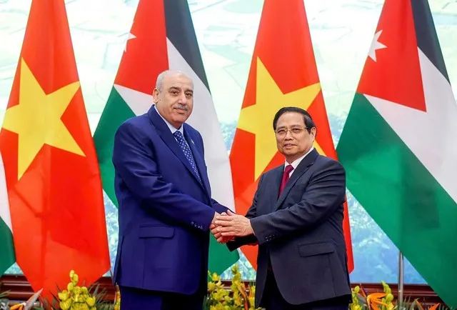 Thủ tướng Chính phủ Phạm Minh Chính tiếp Chủ tịch Hạ viện Jordan Mazen Turki El Qadi. Ảnh: Đức Thanh.