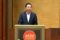 Bộ trưởng Bộ Xây dựng Trần Hồng Minh trình bày Báo cáo giải trình tiếp thu ý kiến đại biểu Quốc hội về Nghị quyết chủ trương đầu tư Dự án đầu tư xây dựng Cảng hàng không quốc tế Gia Bình sáng 11/12.