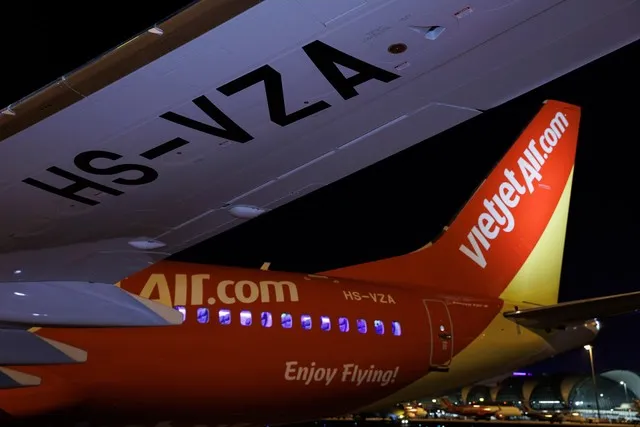 Tàu bay Boeing 737-8 hạ cánh tại Sân bay Quốc tế Suvarnabhumi, Băng Cốc