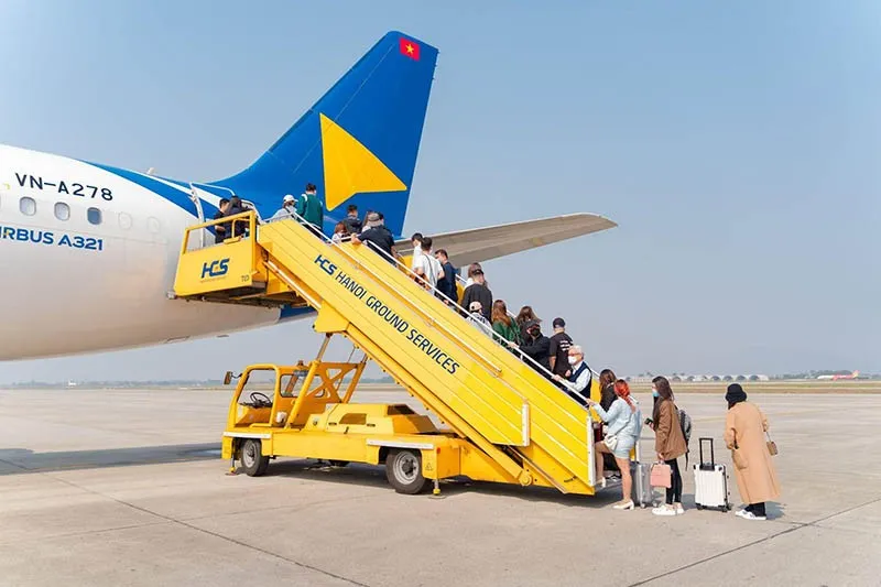 Công ty Cổ phần Du lịch Vietravel vừa ban hành Nghị quyết HĐQT về việc thông qua chủ trương thoái toàn bộ phần vốn góp và chấm dứt việc sử dụng tên thương hiệu “Vietravel” trong Công ty Cổ phần Hàng không Lữ hành Việt Nam (Vietravel Airlines).