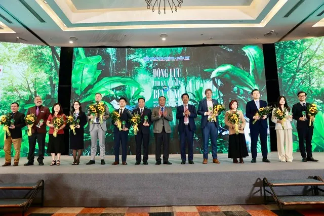 Vinh danh 62 doanh nghiệp, tổ chức đồng hành vì sự phát triển bền vững ảnh 1