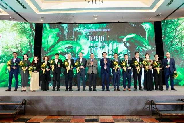 Vinh danh 62 doanh nghiệp, tổ chức đồng hành vì sự phát triển bền vững ảnh 2