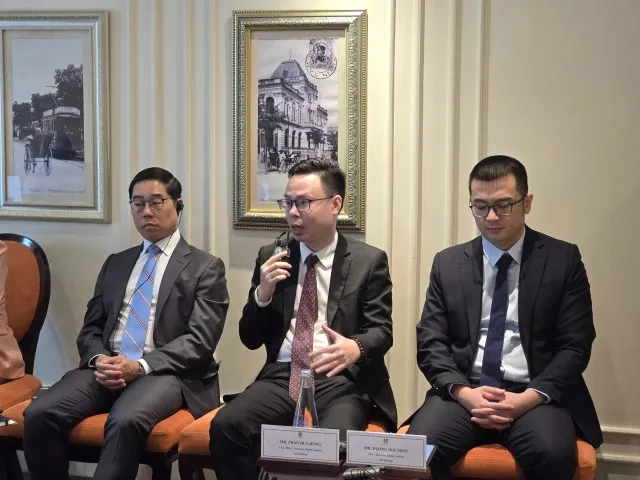 Ông Phan Duy Hưng, Giám đốc, Chuyên gia Phân tích Cao cấp, Khối Xếp hạng Tín nhiệm và Nghiên cứu, VIS Rating chia sẻ tại Tọa đàm