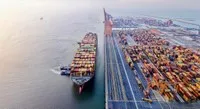 VN-Index lên sát đỉnh cũ, ngành cảng đón sóng dịch chuyển chuỗi cung ứng