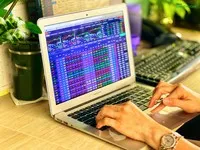 VN-Index trở về vùng hỗ trợ