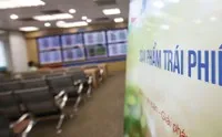 Vốn hút vào trái phiếu