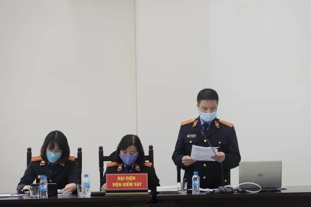 Đại diện Viện kiểm sát phát biểu quan điểm luận tội.