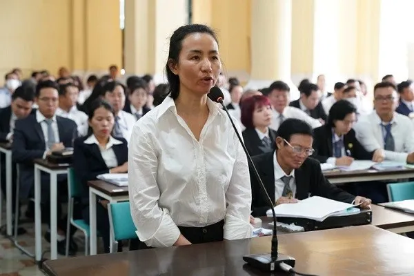 Bị cáo Trần Thị Mỹ Dung, nguyên Phó tổng giám đốc Ngân hàng SCB.