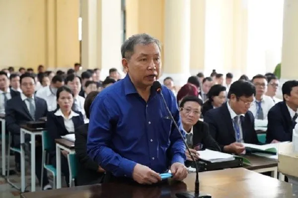 Bị cáo Bùi Anh Dũng, nguyên Chủ tịch HĐQT Ngân hàng SCB tại toà.